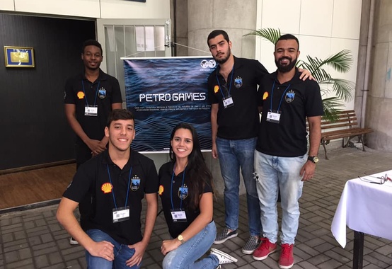 Alunos de Engenharia da UFRJ vão à Bolívia representar o país em competição internacional sobre indústria de petróleo Alunos de Engenharia da UFRJ vão à Bolívia representar o país em competição internacional sobre indústria de petróleo