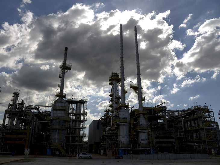 Colocadas à venda pela Petrobras as refinarias Reman, Lubnor e SIX 