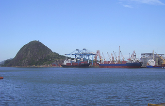 Dragagem de material contaminado no porto do Rio é finalizada