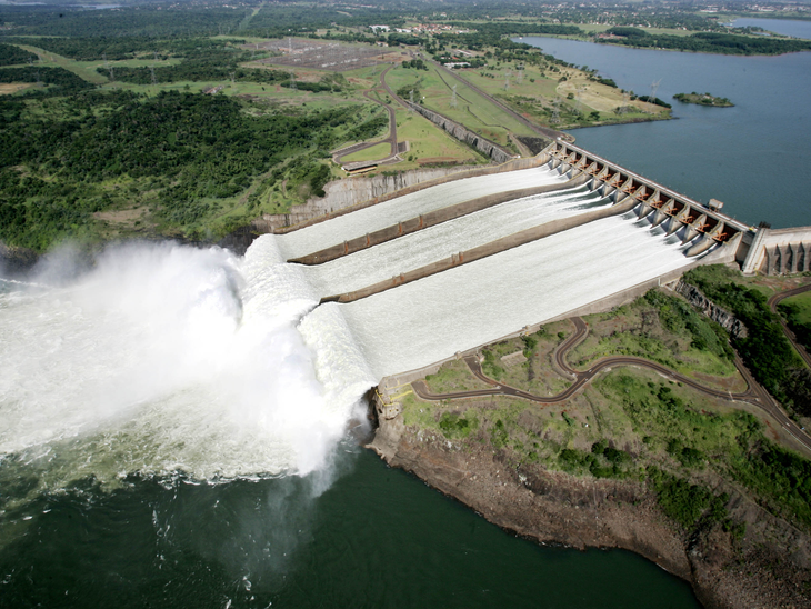 Itaipu em 2015 foi 1,6 % superior à de 2014