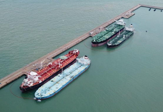 Com duração de dois anos, Petrobras e Açu Petróleo assinam contrato para operação ship to ship no Porto do Açu Com duração de dois anos, Petrobras e Açu Petróleo assinam contrato para operação ship to ship no Porto do Açu