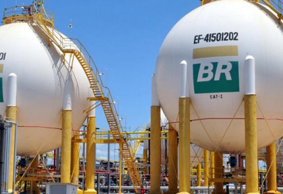 Petrobras coloca à venda a totalidade de sua participação no Polo Carmópolis em Sergipe Petrobras coloca à venda a totalidade de sua participação no Polo Carmópolis em Sergipe