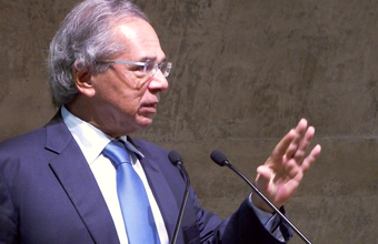 Choque de energia barata vai possibilitar a reindustrialização do país, diz Paulo Guedes  