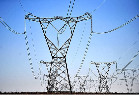 Governo quer fazer "pente fino" no sistema de transmissão de energia Governo quer fazer "pente fino" no sistema de transmissão de energia