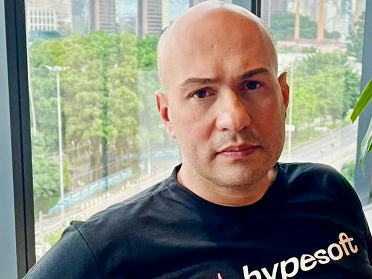 Tecnologia globalizada e os caminhos para a internacionalização, por Ulisses de Souza