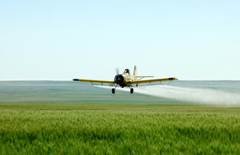 Petrobras retoma fornecimento de gasolina de aviação agrícola 