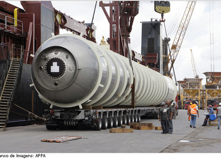 Porto de Paranaguá se especializa na movimentação de cargas especiais