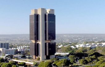 Juros básicos caem para 12,25% ao ano