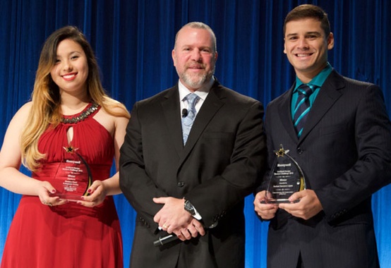 Estudantes brasileiros vencem prêmio internacional de engenharia química da Honeywell Estudantes brasileiros vencem prêmio internacional de engenharia química da Honeywell