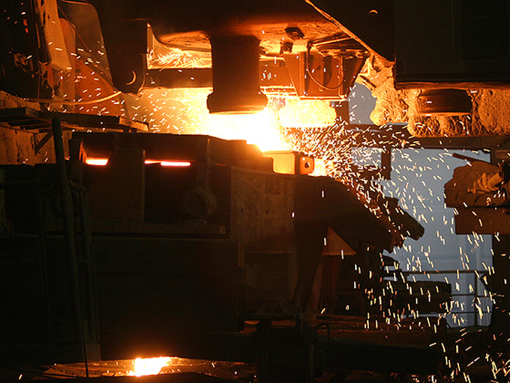 Importações de aço ficam acima do previsto em 2013