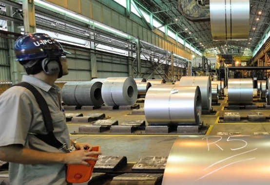 Produção industrial cai 9,8% de janeiro a maio Produção industrial cai 9,8% de janeiro a maio