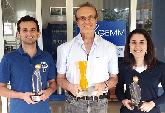 Pesquisas da UFSCar sobre refino são premiadas pela Petrobras Pesquisas da UFSCar sobre refino são premiadas pela Petrobras