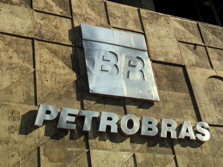 Standard & Poor’s eleva classificação de risco da Petrobras para BB- e altera a perspectiva de negativa para estável