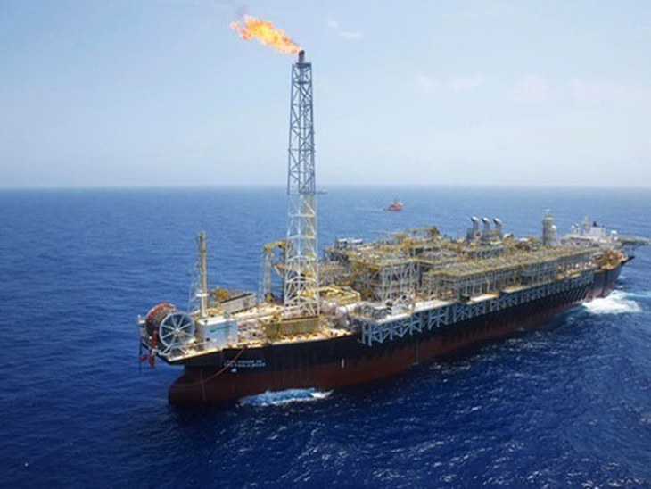Produção de petróleo bate recorde em Junho