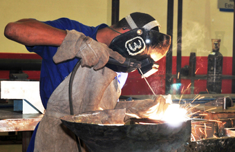 Produção industrial recua em nove estados em novembro