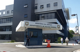 Força-tarefa apresenta denúncias contra João Santana e Mônica Moura