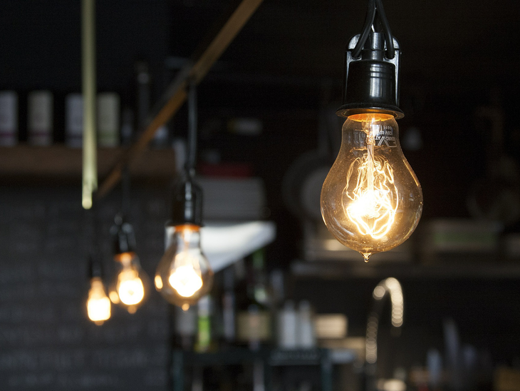 Mercado livre de energia verifica alta de 4,5% no consumo nas três primeiras semanas de agosto