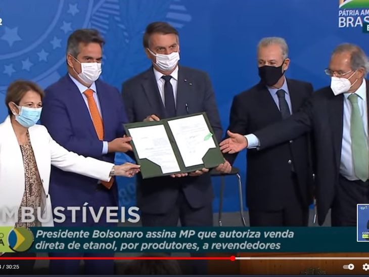 Governo autoriza venda direta de etanol hidratado e flexibiliza a tutela à bandeira