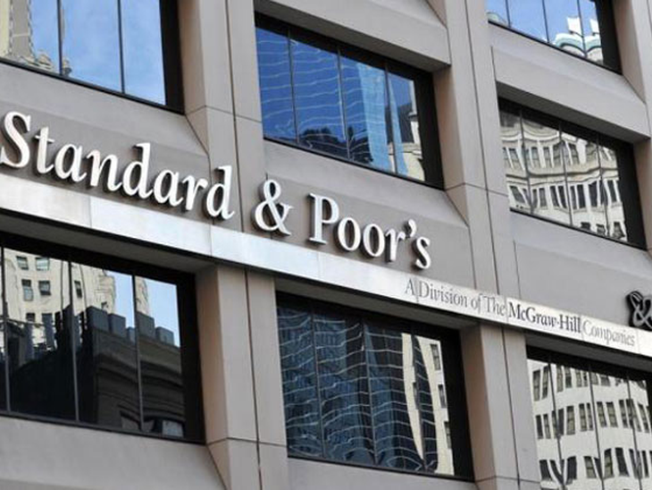 Standard & Poor's rebaixa nota de crédito e Brasil perde grau de investimento