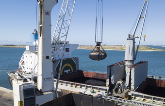 Terminal Multicargas do Porto do Açu recebe 100º navio