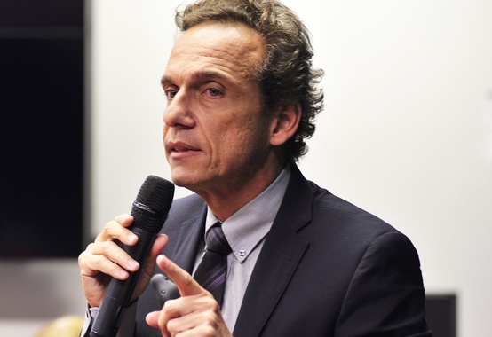 Prefeito de Macaé defende fim de exclusividade da Petrobras Prefeito de Macaé defende fim de exclusividade da Petrobras