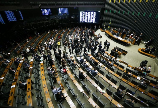 Câmara aprova e renegociação da dívida dos estados e contraria a Fazenda Câmara aprova e renegociação da dívida dos estados e contraria a Fazenda