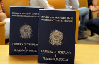 Economia brasileira mira no futuro com leis do trabalho presas ao passado