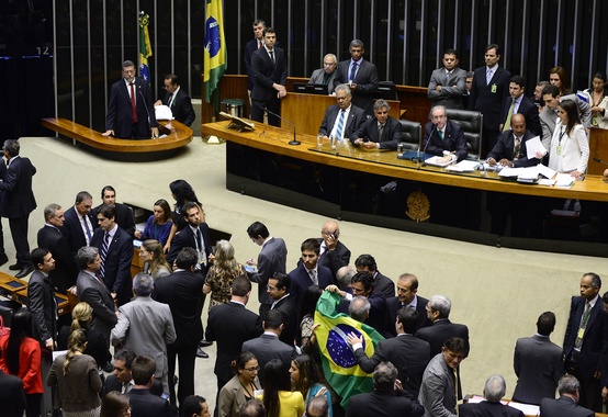 OAB discute posicionamento em sessão extraordinária OAB discute posicionamento em sessão extraordinária