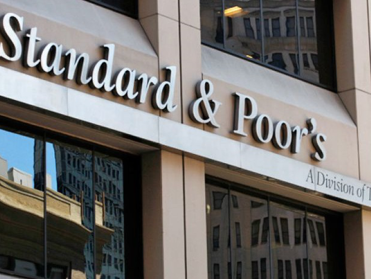 Standard & Poor's volta a reduzir nota do Brasil