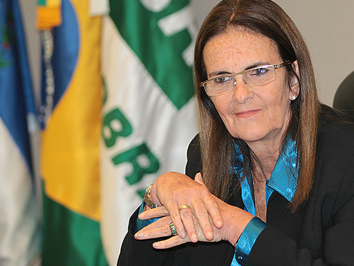 Dilma tira Graça Foster e toda a diretoria do comando da Petrobras