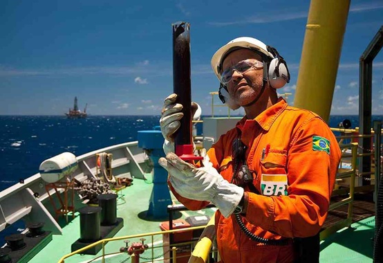 Petrobras revisa portfólio de E&P e dá destaque para ativos no pré-sal Petrobras revisa portfólio de E&P e dá destaque para ativos no pré-sal