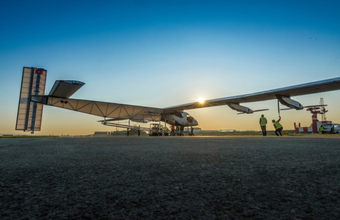 Avião movido à luz solar dará volta ao mundo