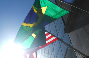 Precisamos intensificar as relações com os Estados Unidos e ampliar comércio
