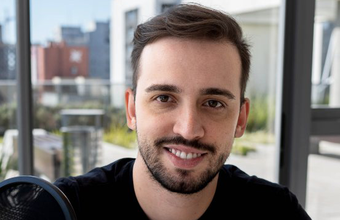 Menos impostos e maiores salários: a preferência dos profissionais de TI pelo trabalho remoto no exterior, por Rafagan Abreu