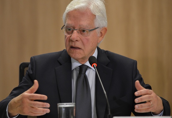 O objetivo do governo é fortalecer o setor, diz Moreira Franco durante o evento O objetivo do governo é fortalecer o setor, diz Moreira Franco durante o evento