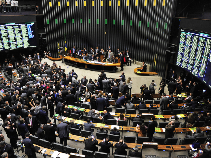 Participação da Petrobras no pré-sal é destaque hoje no Plenário