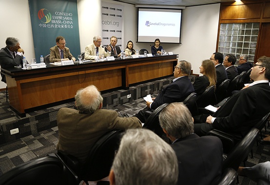Arthur Kroeber, especialista em China, fala sobre futuro do país Arthur Kroeber, especialista em China, fala sobre futuro do país