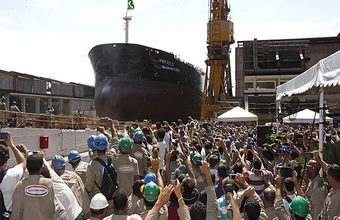 Transpetro lança ao mar o petroleiro Irmã Dulce