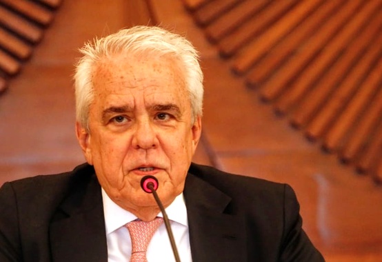 Em 2019 a Petrobras reduziu 24 bilhões de dólares do total da sua dívida, destaca presidente da Petrobras Em 2019 a Petrobras reduziu 24 bilhões de dólares do total da sua dívida, destaca presidente da Petrobras