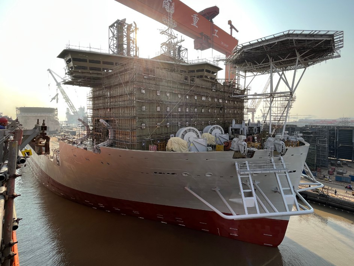 Navio de instalação eólica offshore da Jan De Nul é lançado na China