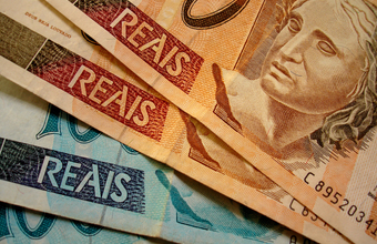 Arrecadação de impostos tem queda de 7,1% em abril