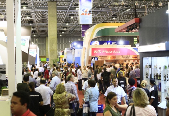 Crescimento das lojas de conveniência é o destaque do anuário Sindicom 2017 Crescimento das lojas de conveniência é o destaque do anuário Sindicom 2017