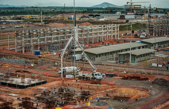 Obras do Complexo Petroquímico do Rio de Janeiro continuam paralisadas
