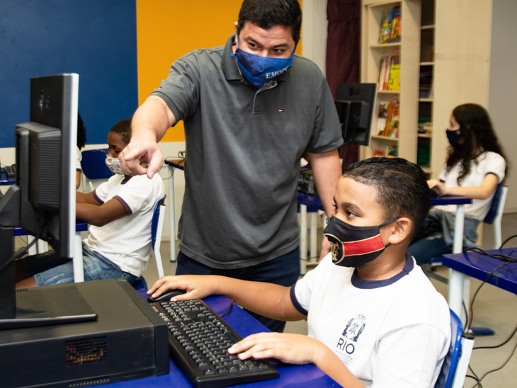 "Janelas para o Amanhã" inicia capacitação tecnológica dos professores do Rio de Janeiro