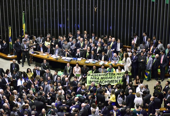 Câmara autoriza instauração de processo de impeachment Câmara autoriza instauração de processo de impeachment