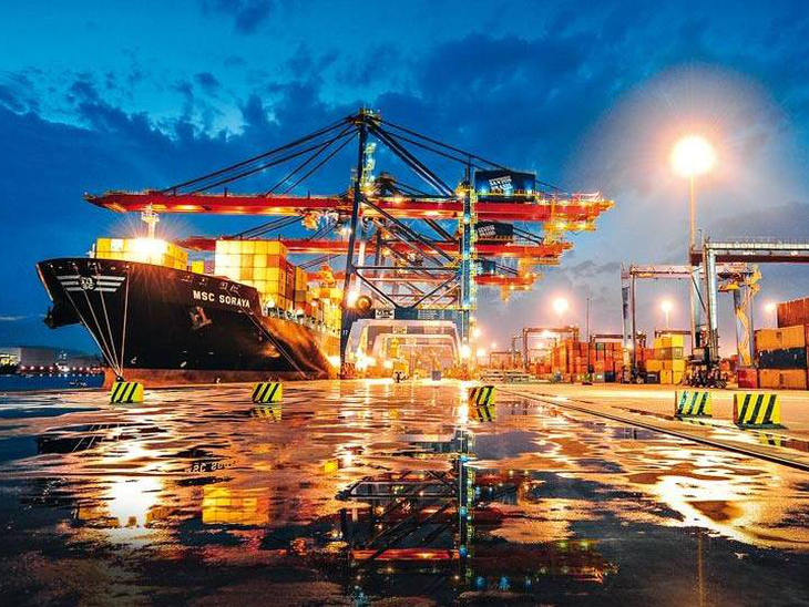 Retração nas vendas reduz escala de navios para exportação de soja do Brasil