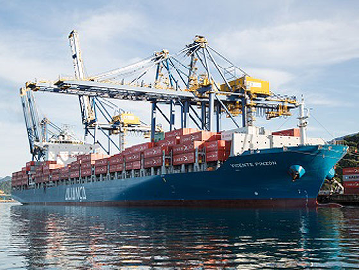 Aliança finaliza renovação da frota e batiza novo navio em Santos