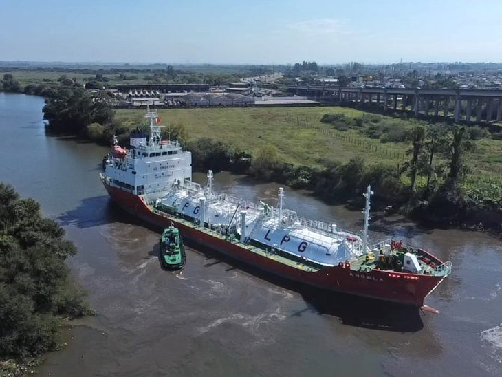 Supergasbras realiza a primeira importação de BioGL do Brasil e inaugura nova etapa para o combustível renovável no país