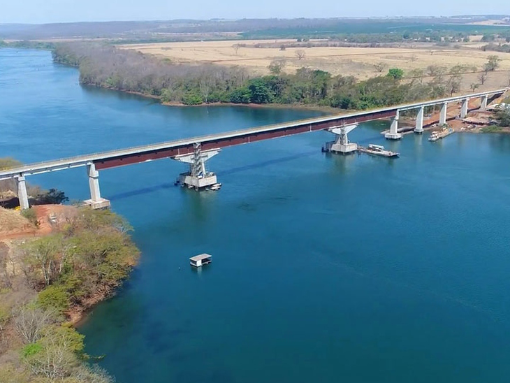 Rumo finaliza as obras da ponte ferroviária do Rio Grande