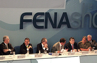 Tecnologia e competitividade são destaques em painel 